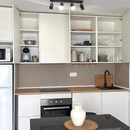 شقة Anahata Homes *